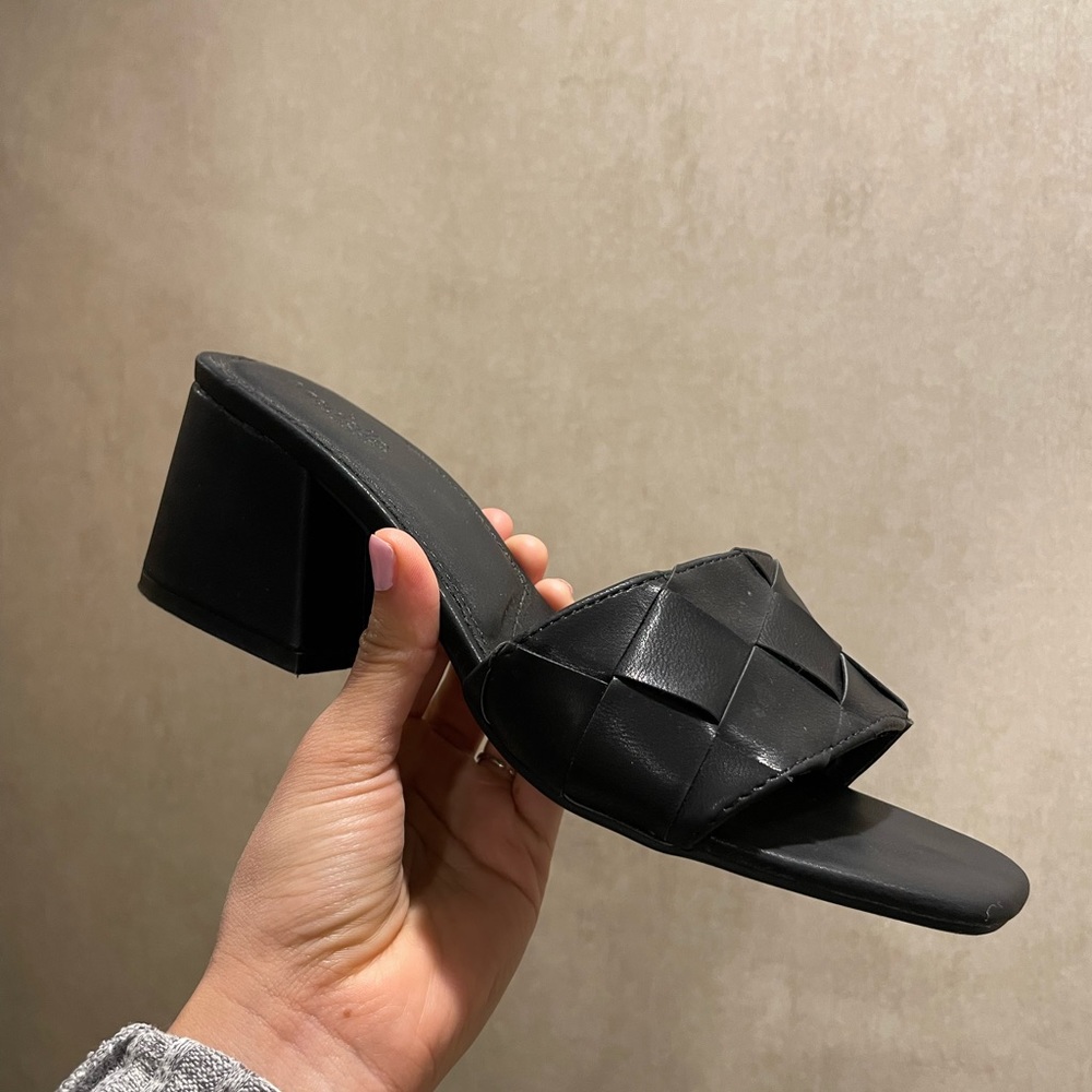 Black Pumps Size 7.5